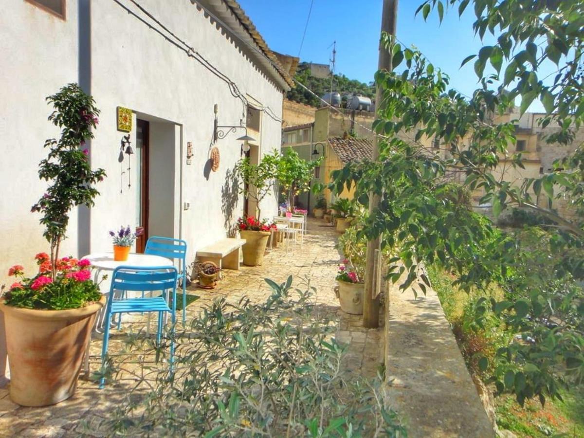Lilibeth Houses - Charming & Lovely Views Шикли Экстерьер фото