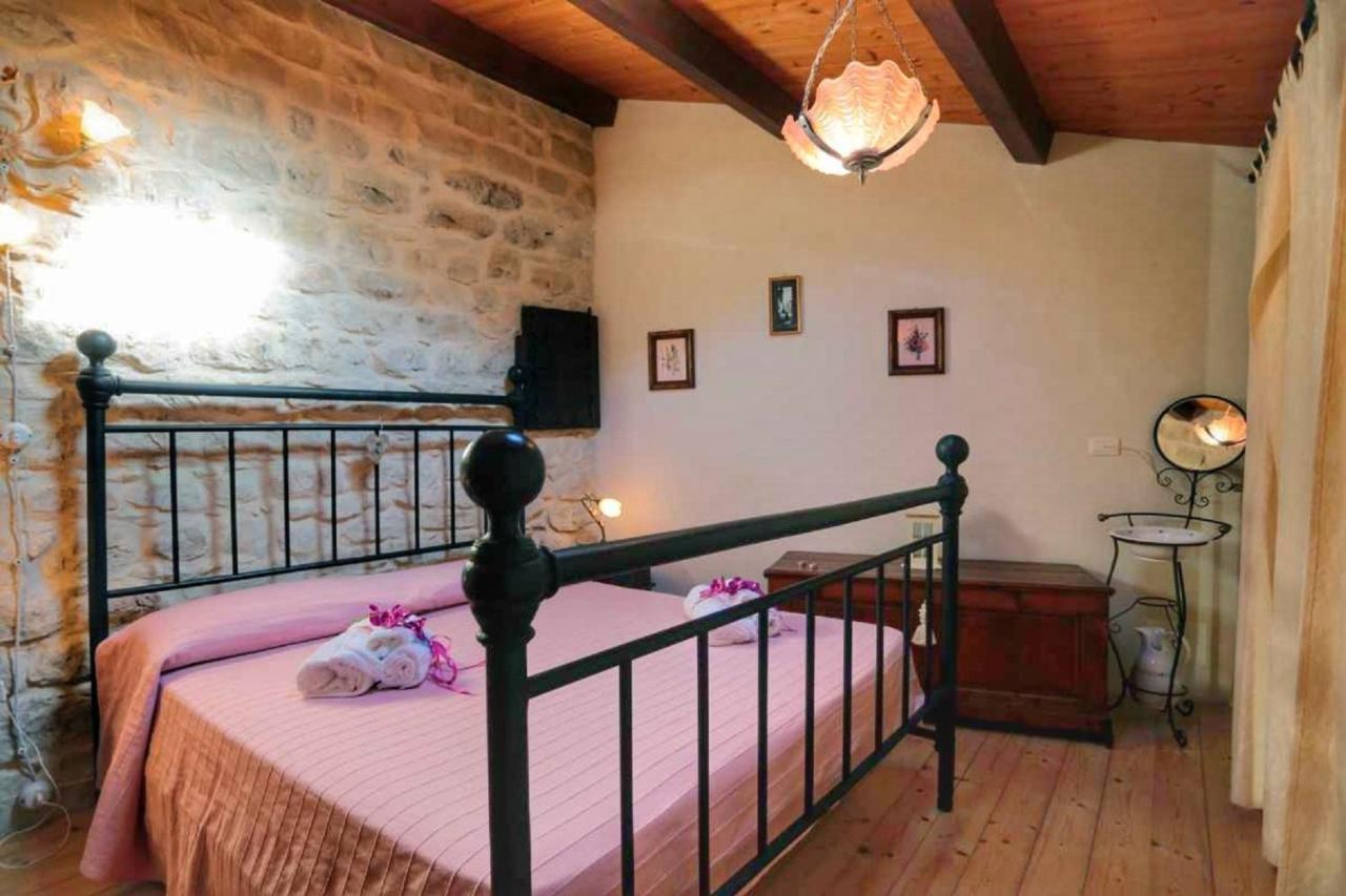 Lilibeth Houses - Charming & Lovely Views Шикли Экстерьер фото