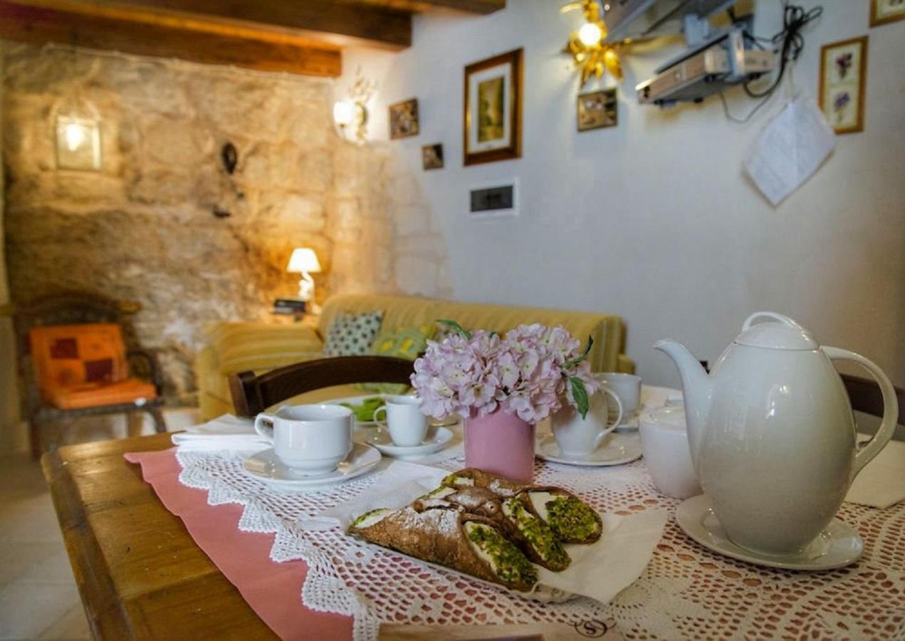Lilibeth Houses - Charming & Lovely Views Шикли Экстерьер фото