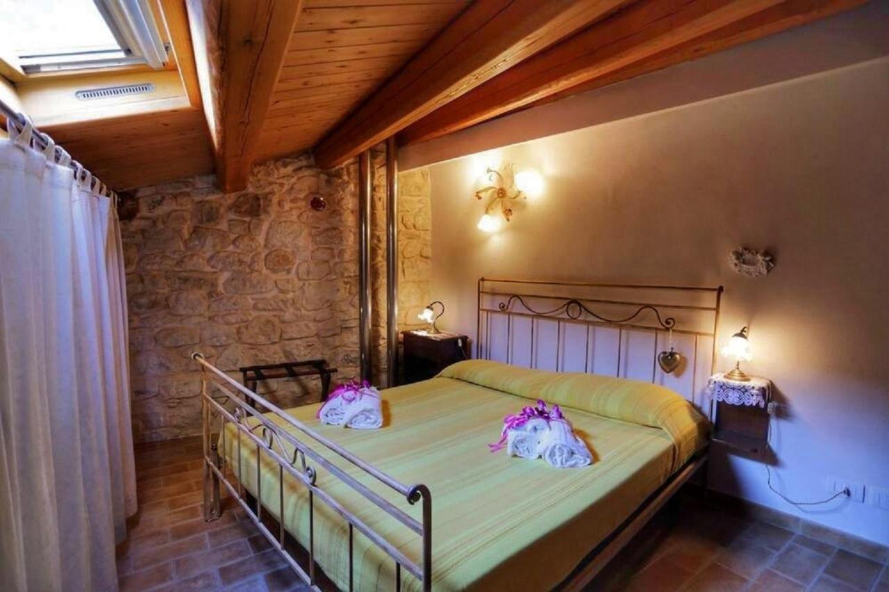 Lilibeth Houses - Charming & Lovely Views Шикли Экстерьер фото